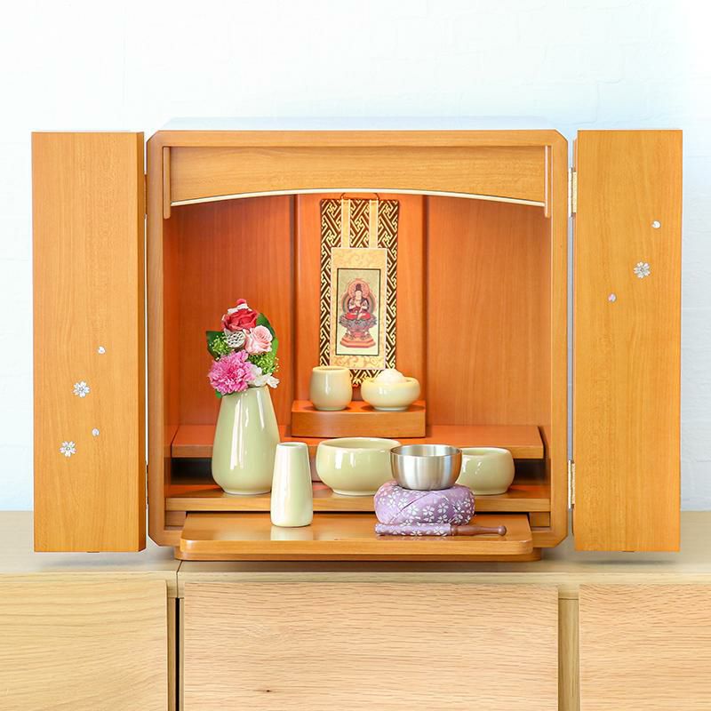 misu　小さい仏壇　どこでも置けるサイズ！程度良品 省スペース【ミニ仏壇・仮納骨壇 サティ ケヤキ調 サイズ12×13